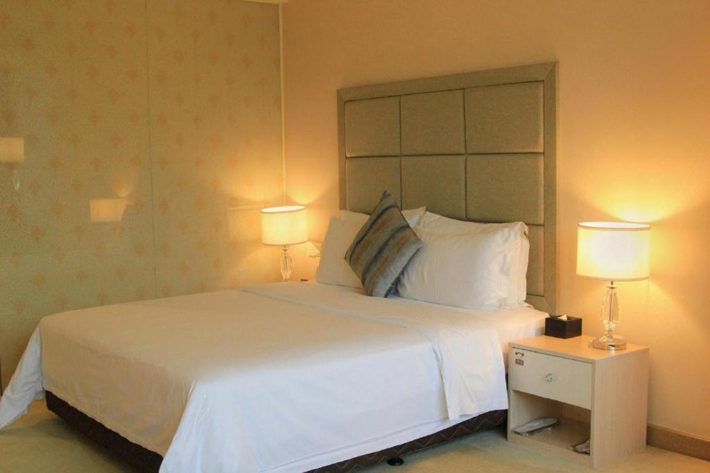 Boke Boutique Hotel Shenzhen Longgang Extérieur photo