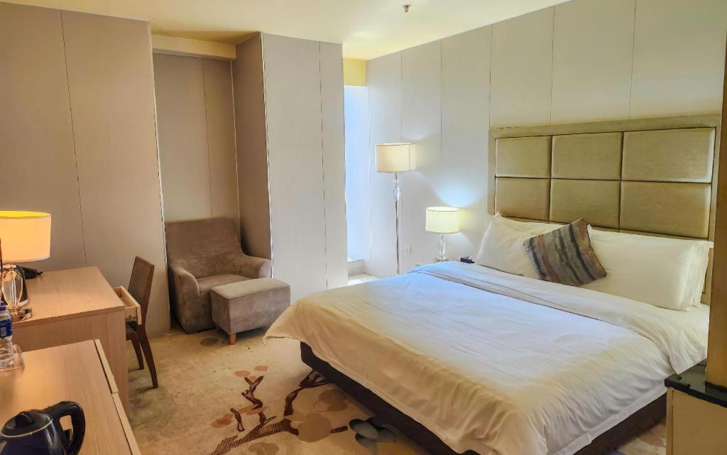 Boke Boutique Hotel Shenzhen Longgang Extérieur photo